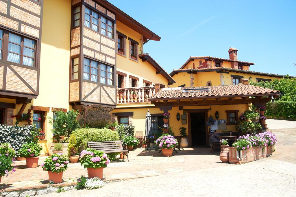 Hotel La Solana Montanesa 3*